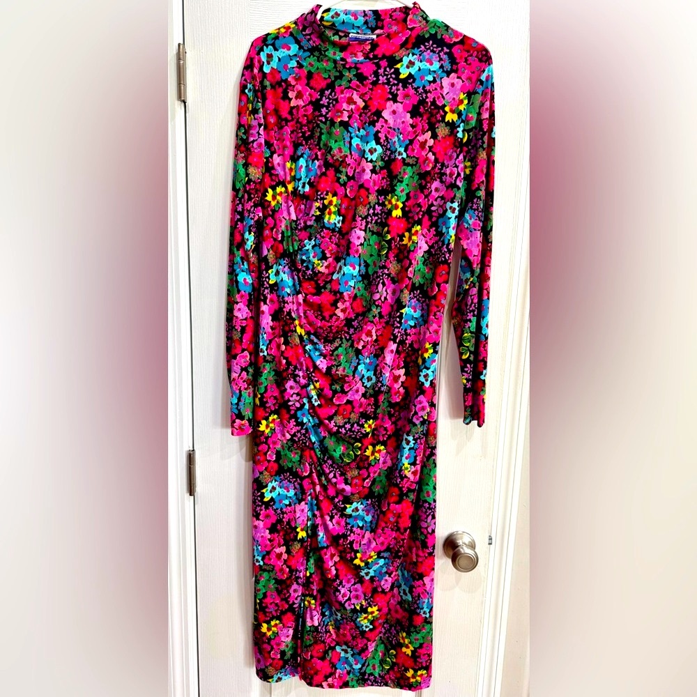 Floral 51 inches Future Collection Bodycon Dress - Picture 3 of 7